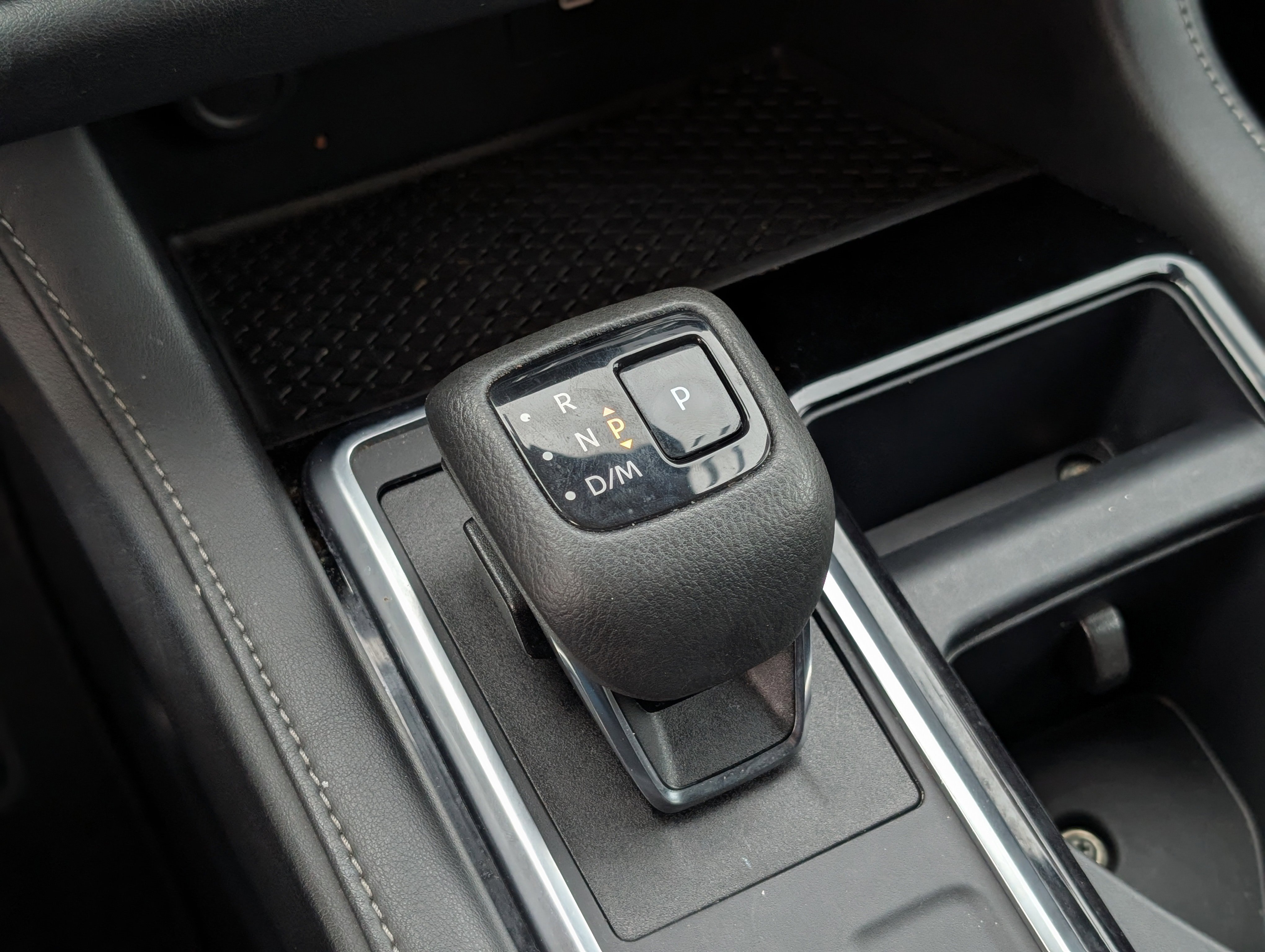 Used 2022 Nissan Pathfinder SL image 24