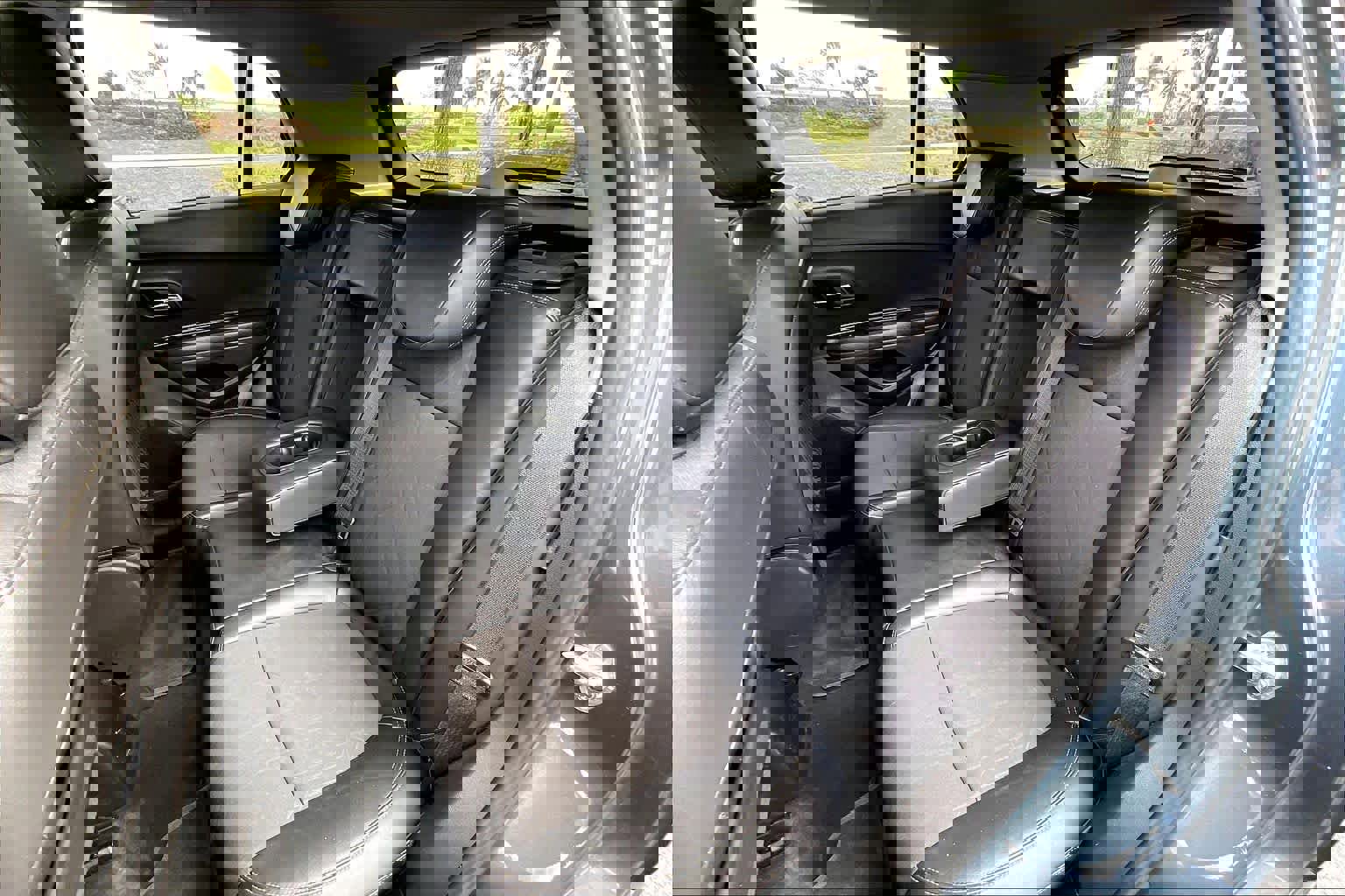 Used 2021 Chevrolet Trax LT w/ LT Convenience Package image 24