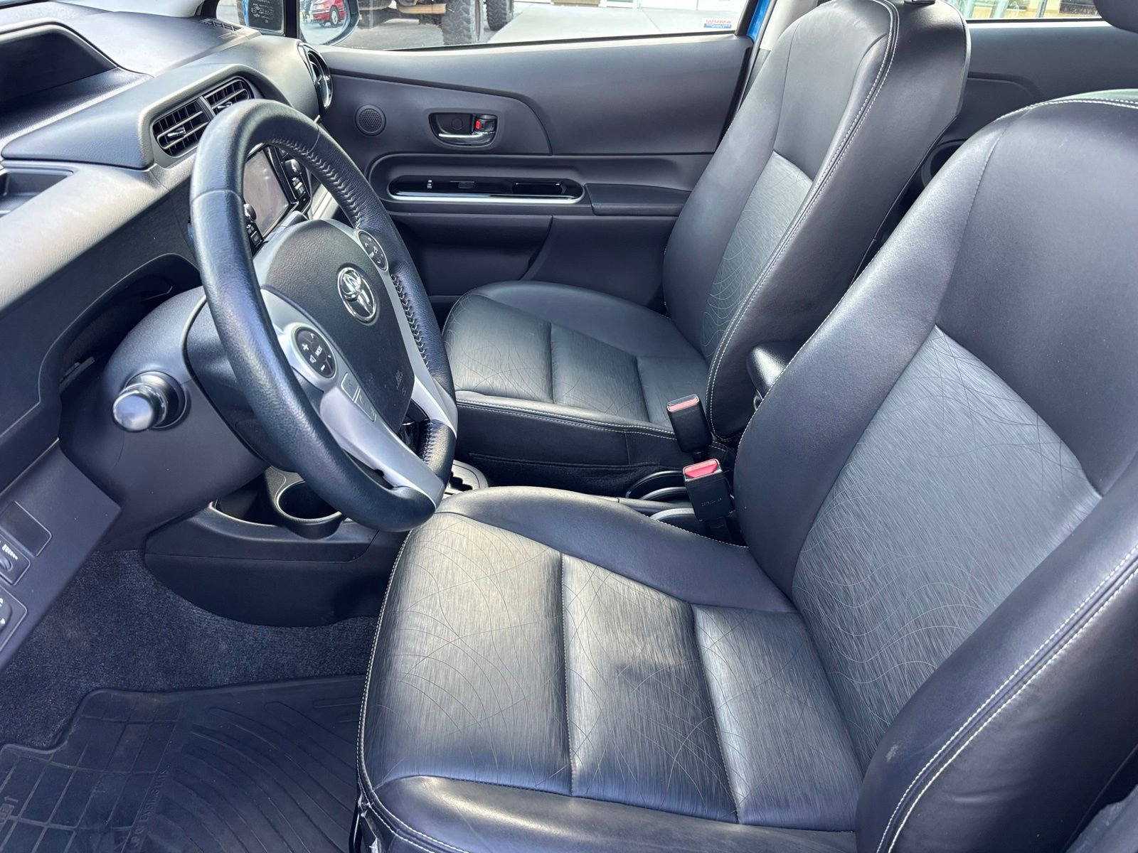Used 2015 Toyota Prius C Four FWD image 19