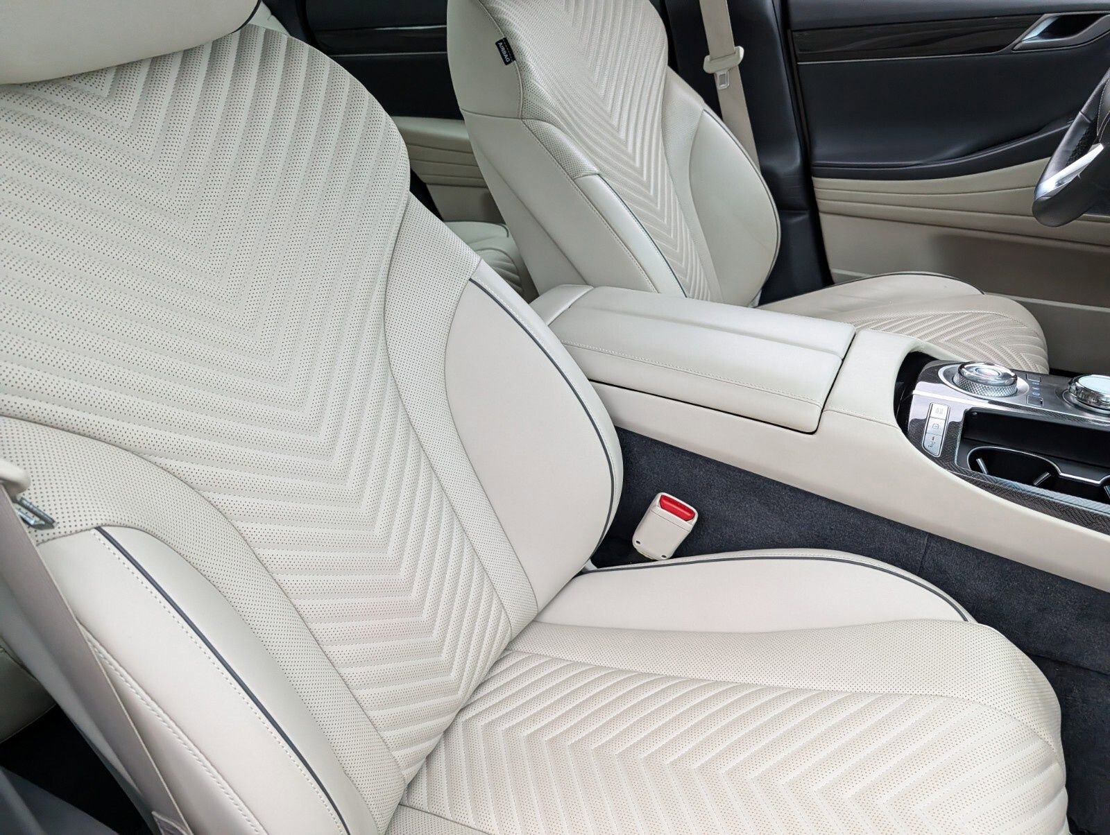 Used 2023 Genesis G80 3.5T Sport image 24