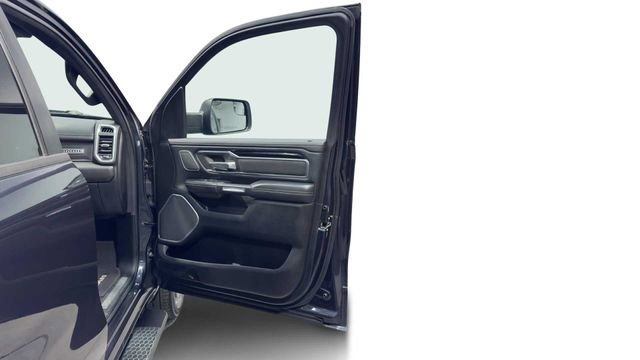 Used 2020 RAM 1500 Laramie RWD image 9