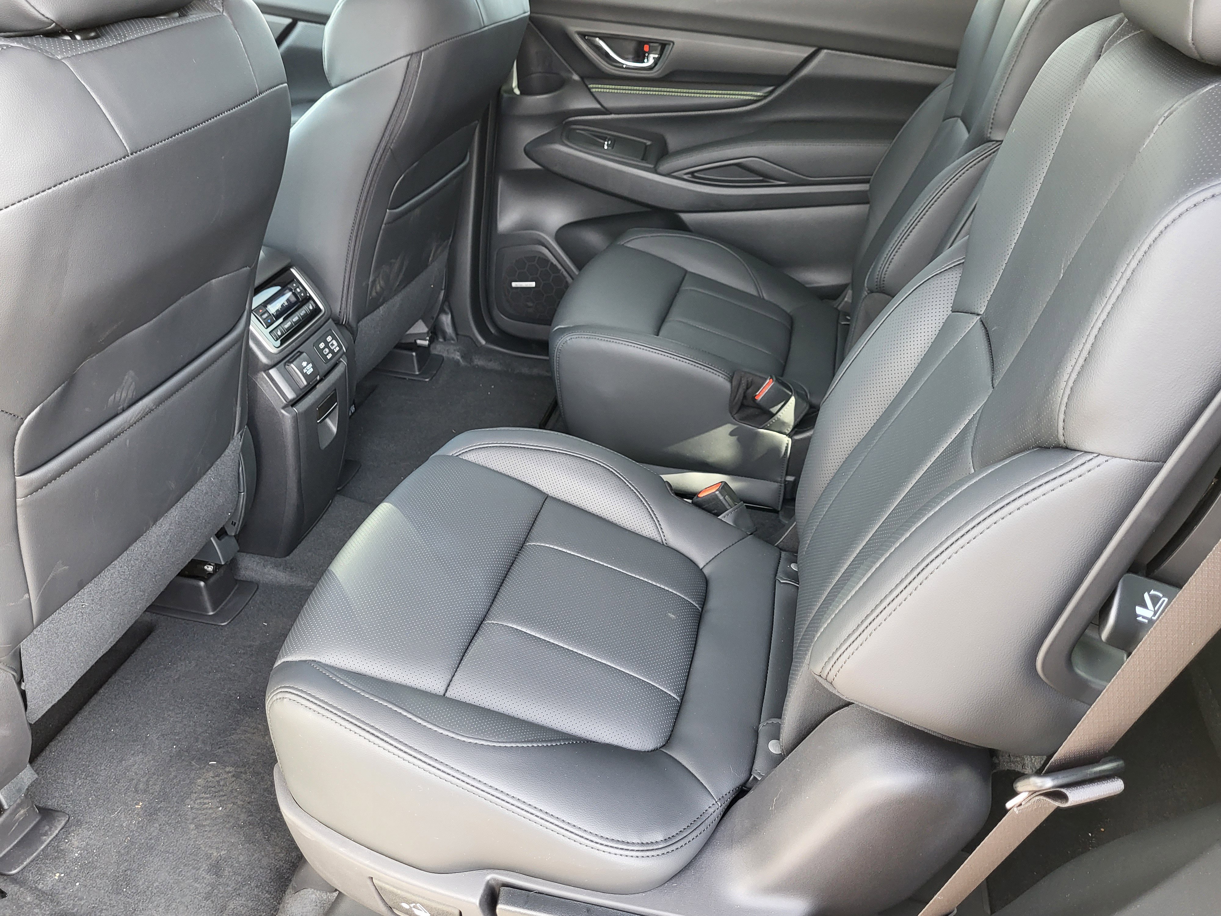 Used 2025 Subaru Ascent Bronze Edition AWD/4WD image 29