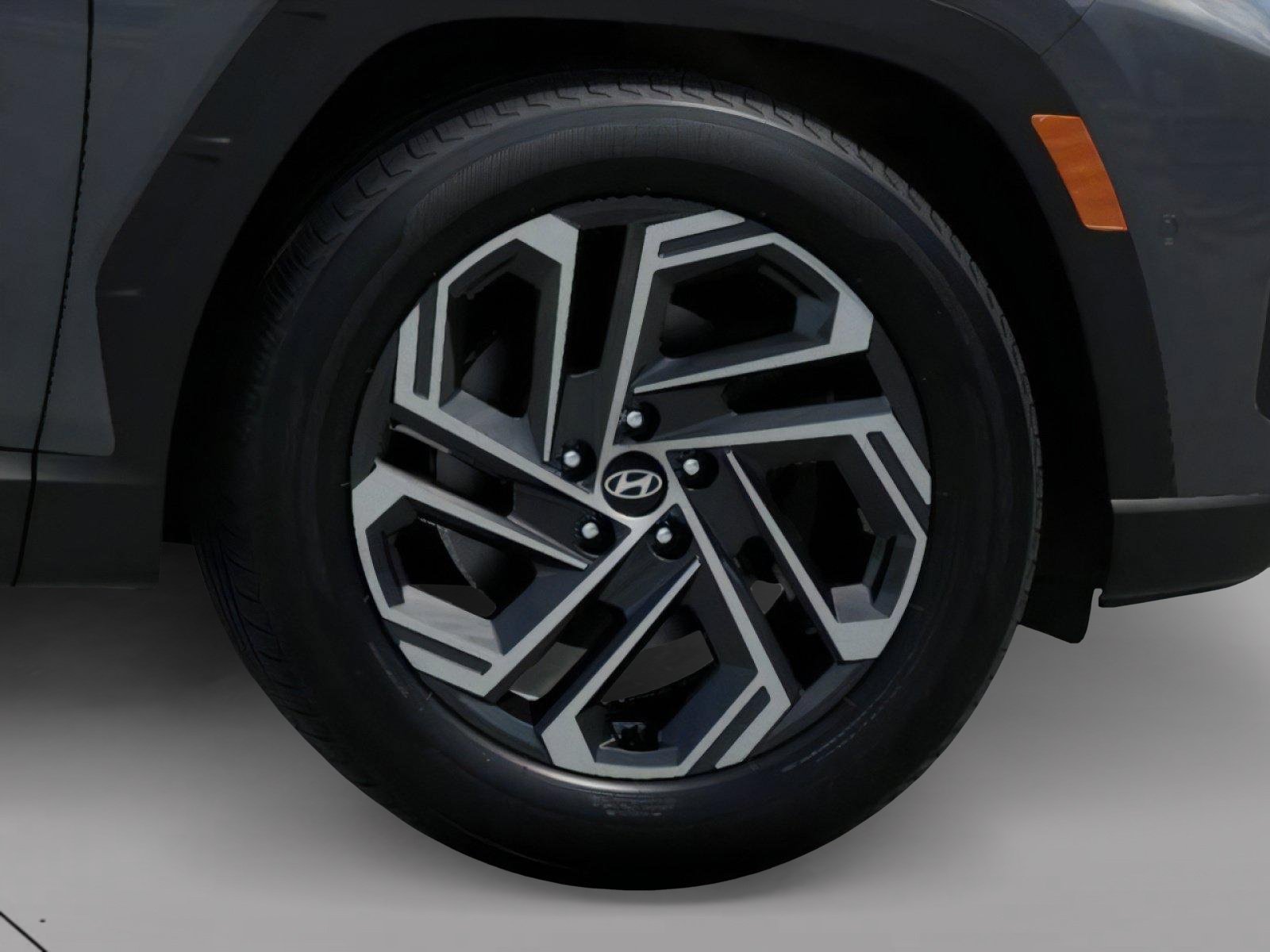 New 2026 Hyundai Tucson Limited w/ Tow & Go Package AWD/4WD image 8