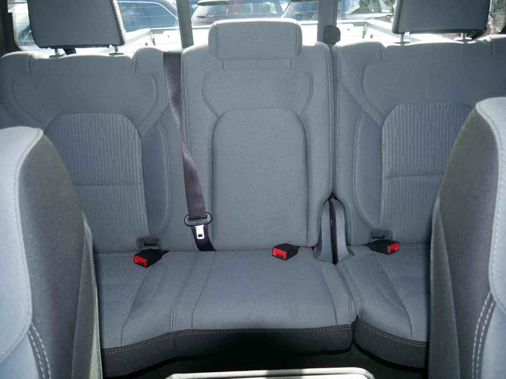 Used 2024 RAM 1500 Big Horn image 38