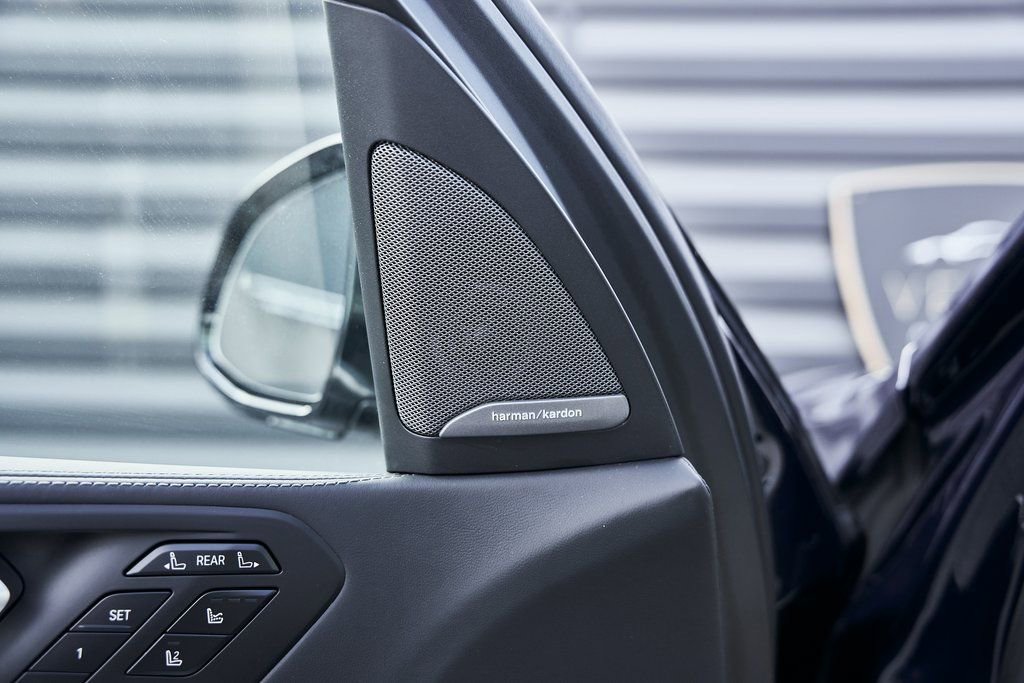 Used 2024 BMW ALPINA XB7 image 37