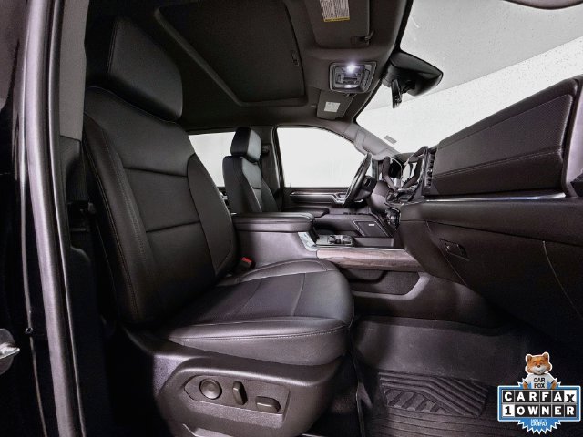 Used 2025 Chevrolet Silverado 2500 LTZ w/ LTZ Premium Package AWD/4WD image 31
