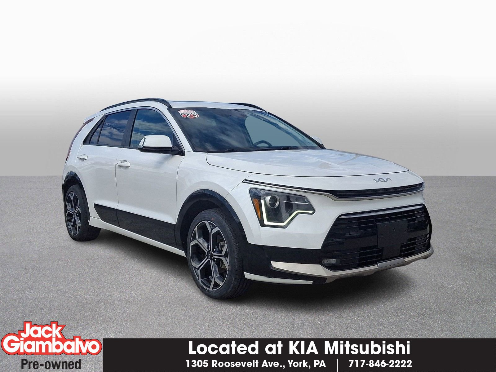 Used 2023 Kia Niro EX Touring