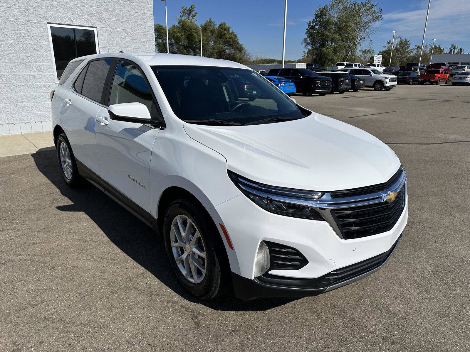 Used 2023 Chevrolet Equinox LT image 12