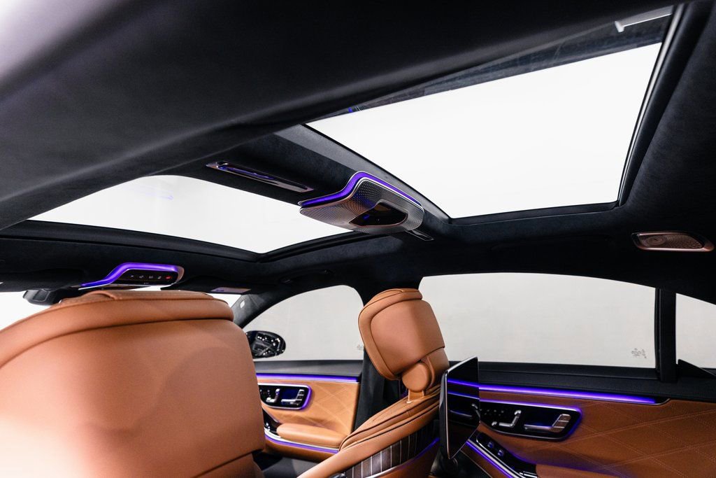 Used 2024 Mercedes-Benz S 63 AMG S image 27