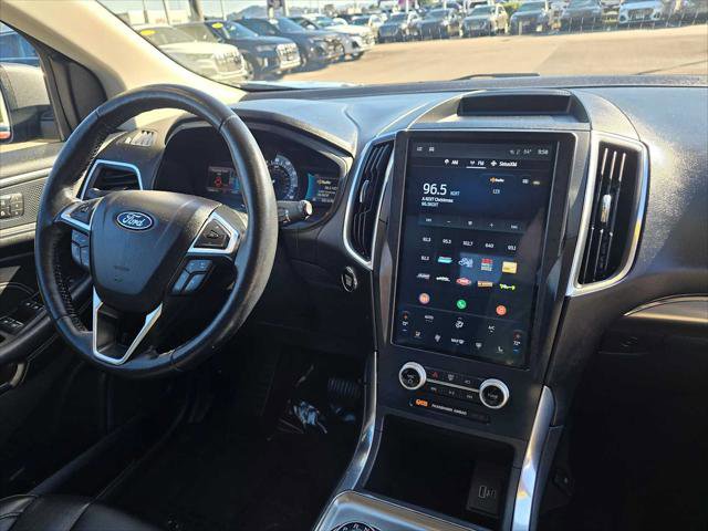 Used 2022 Ford Edge Titanium image 10