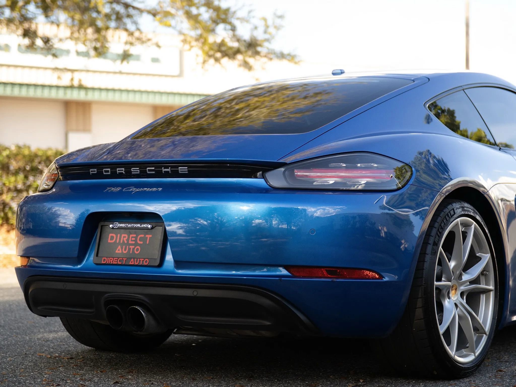Used 2018 Porsche 718 Cayman RWD image 16