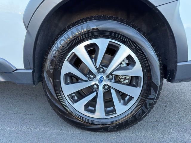 Used 2025 Subaru Outback Premium image 29
