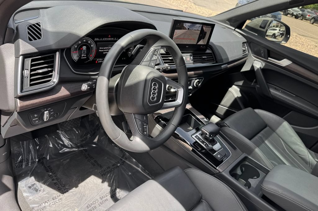 Used 2023 Audi Q5 2.0T Premium Plus w/ Premium Plus Package AWD/4WD image 17