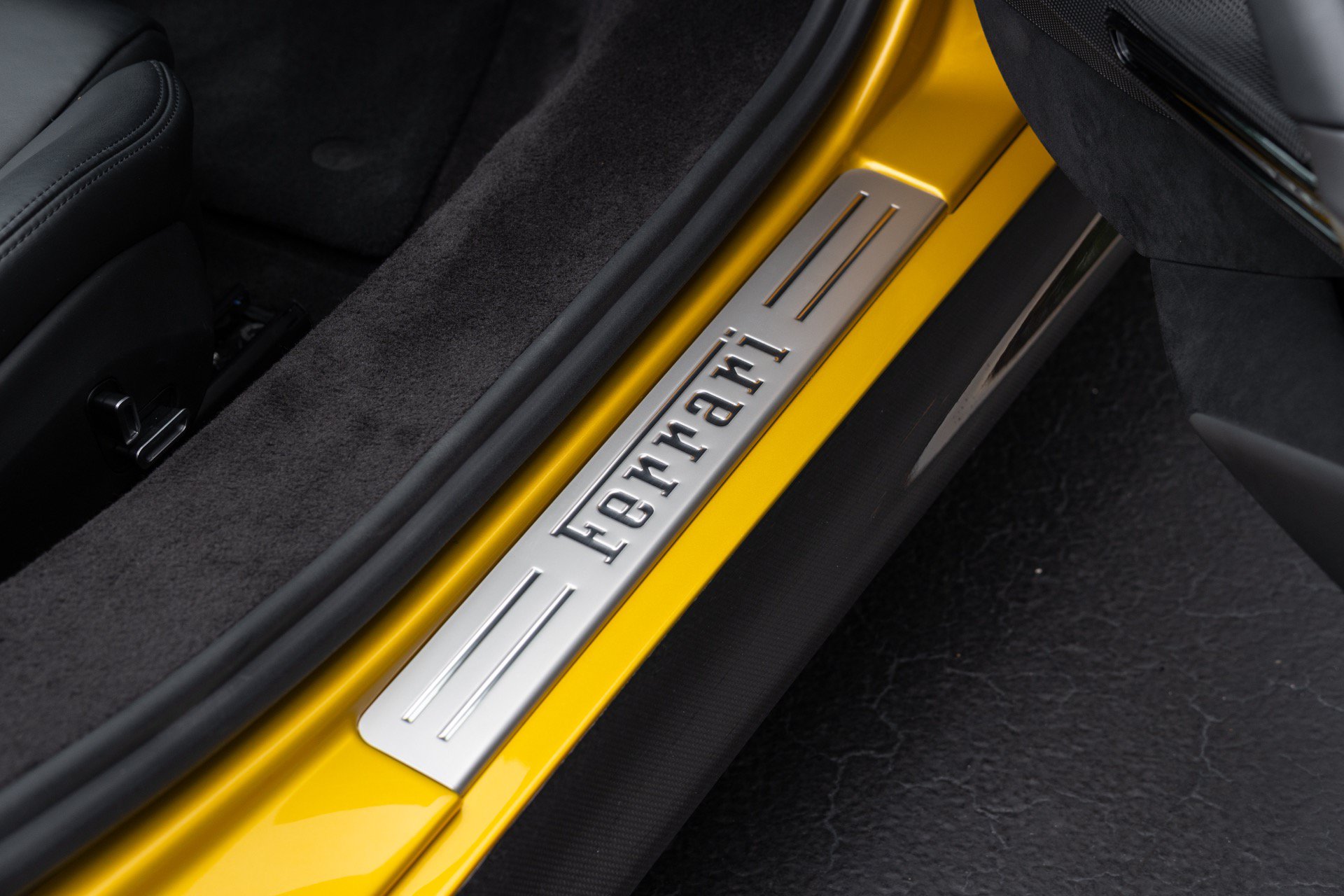 Used 2022 Ferrari SF90 Spider AWD/4WD image 66