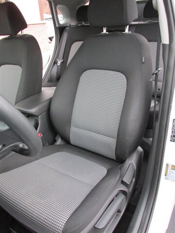 Used 2020 Hyundai Kona SE FWD image 11