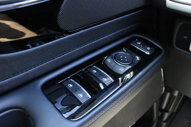 New 2026 Lincoln Aviator AWD image 7