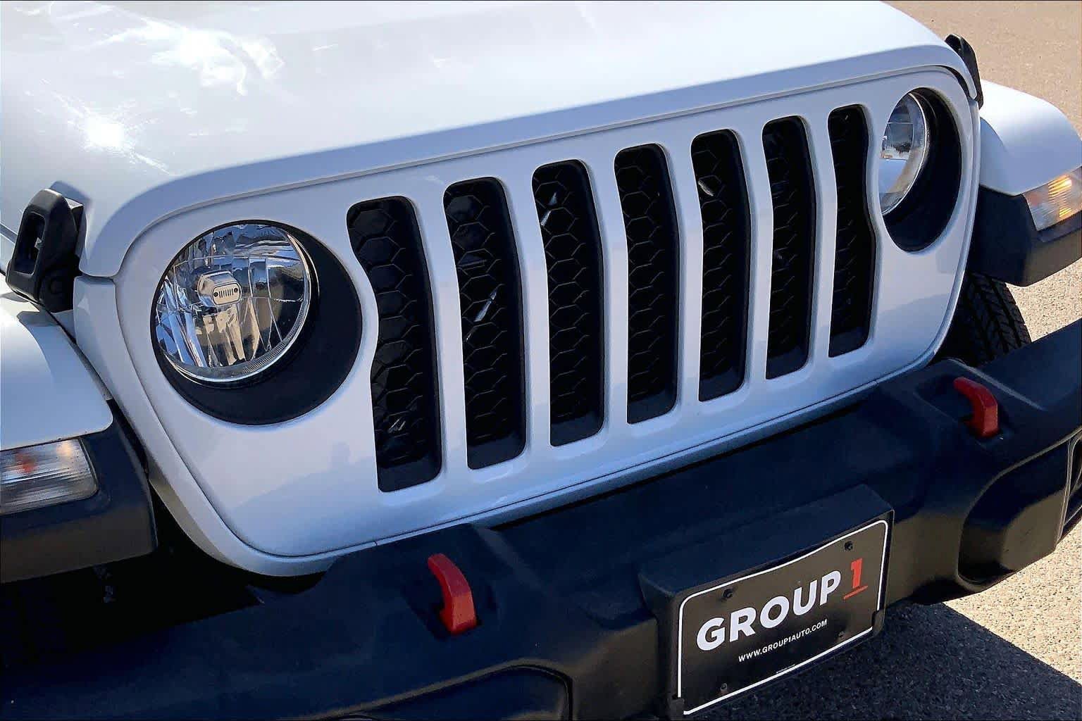 Used 2022 Jeep Gladiator Overland w/ Trailer Tow Package AWD/4WD image 58