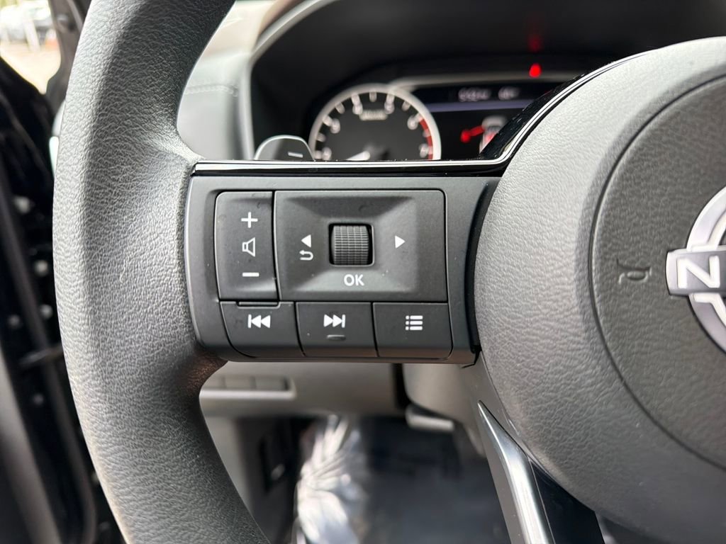 Certified 2023 Nissan Rogue SV image 22