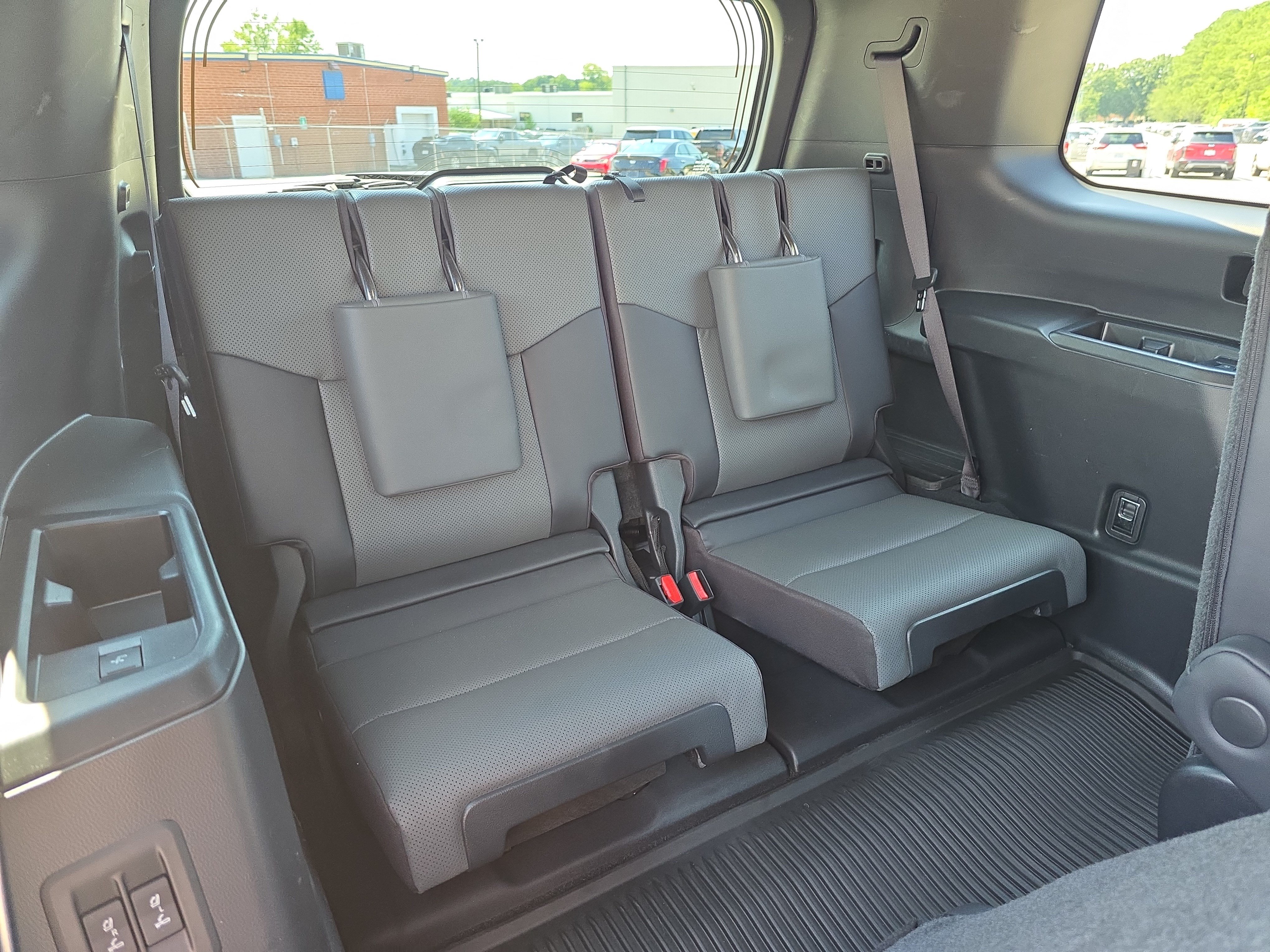 Used 2024 Lexus GX 550 w/ Accessory Package (Z1) AWD/4WD image 12