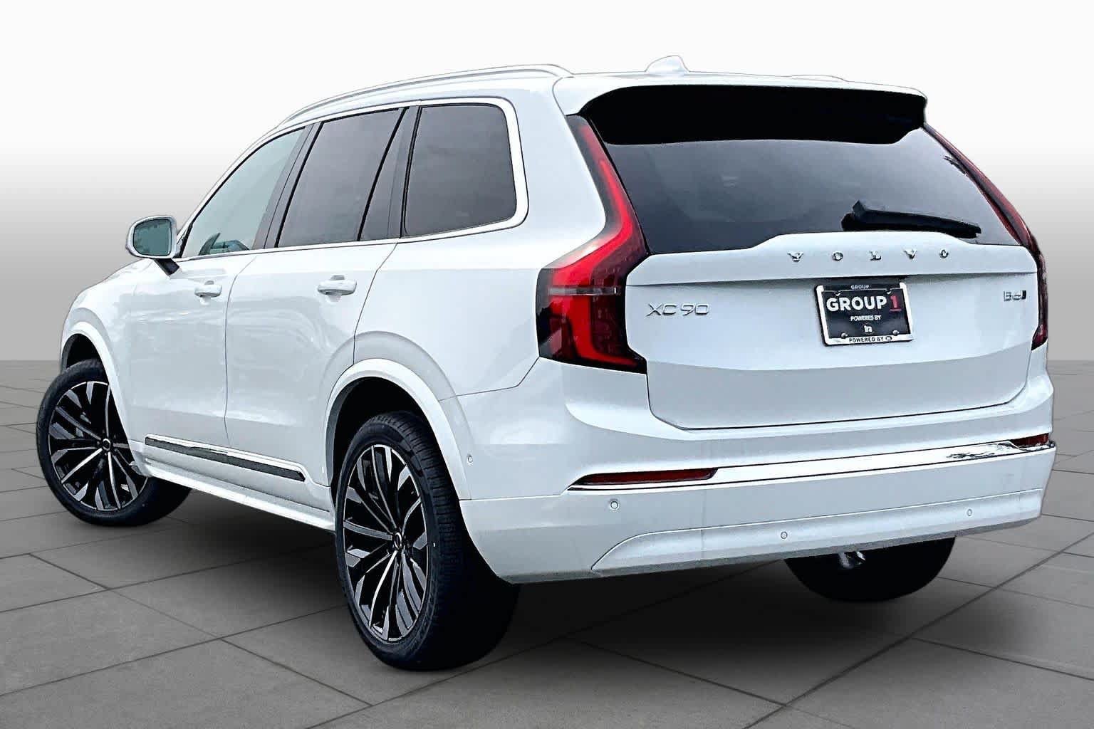 New 2026 Volvo XC90 B6 Ultra w/ Protection Package AWD/4WD image 3