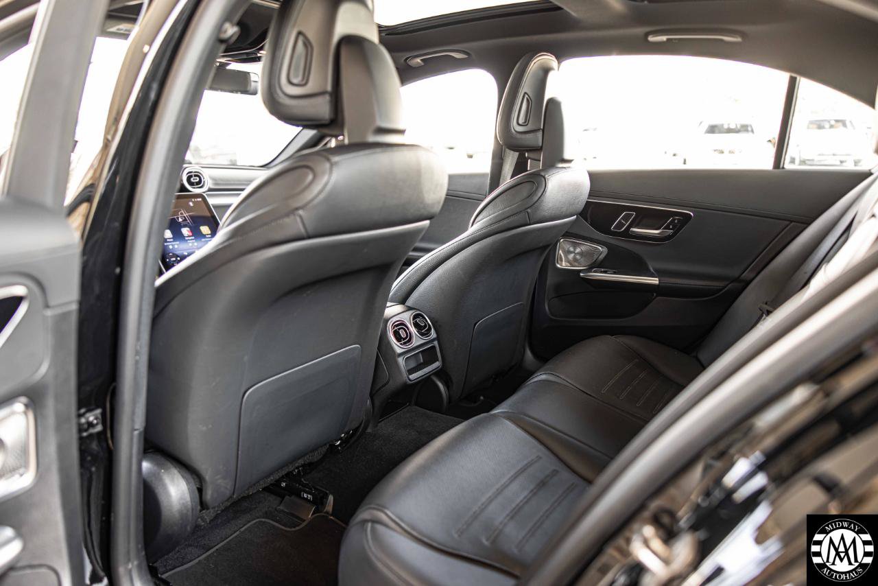 Used 2025 Mercedes-Benz C 300 Sedan image 27