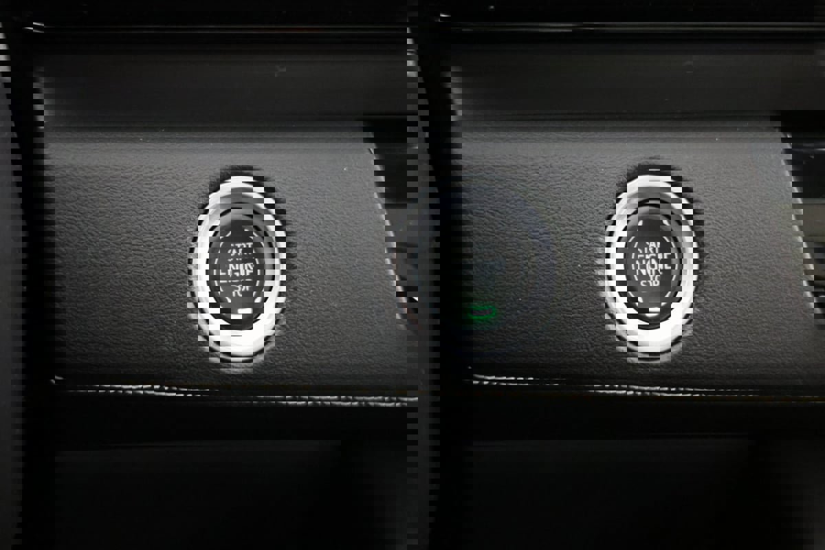 Used 2022 Cadillac Escalade Premium Luxury image 20