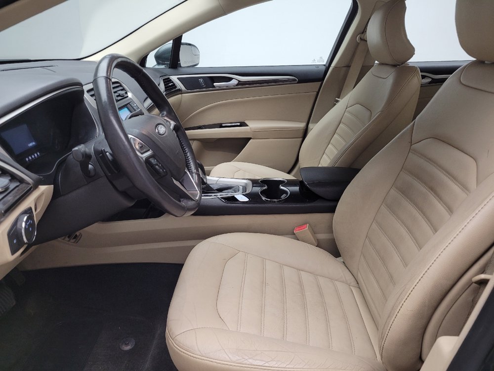 Used 2015 Ford Fusion SE w/ Equipment Group 202A FWD image 17