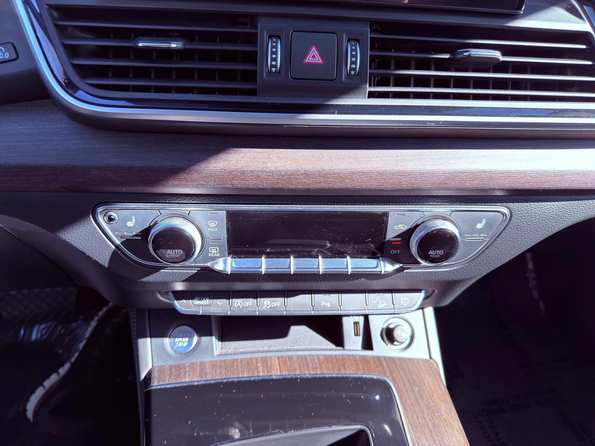 Used 2024 Audi Q5 2.0T Premium Plus image 31