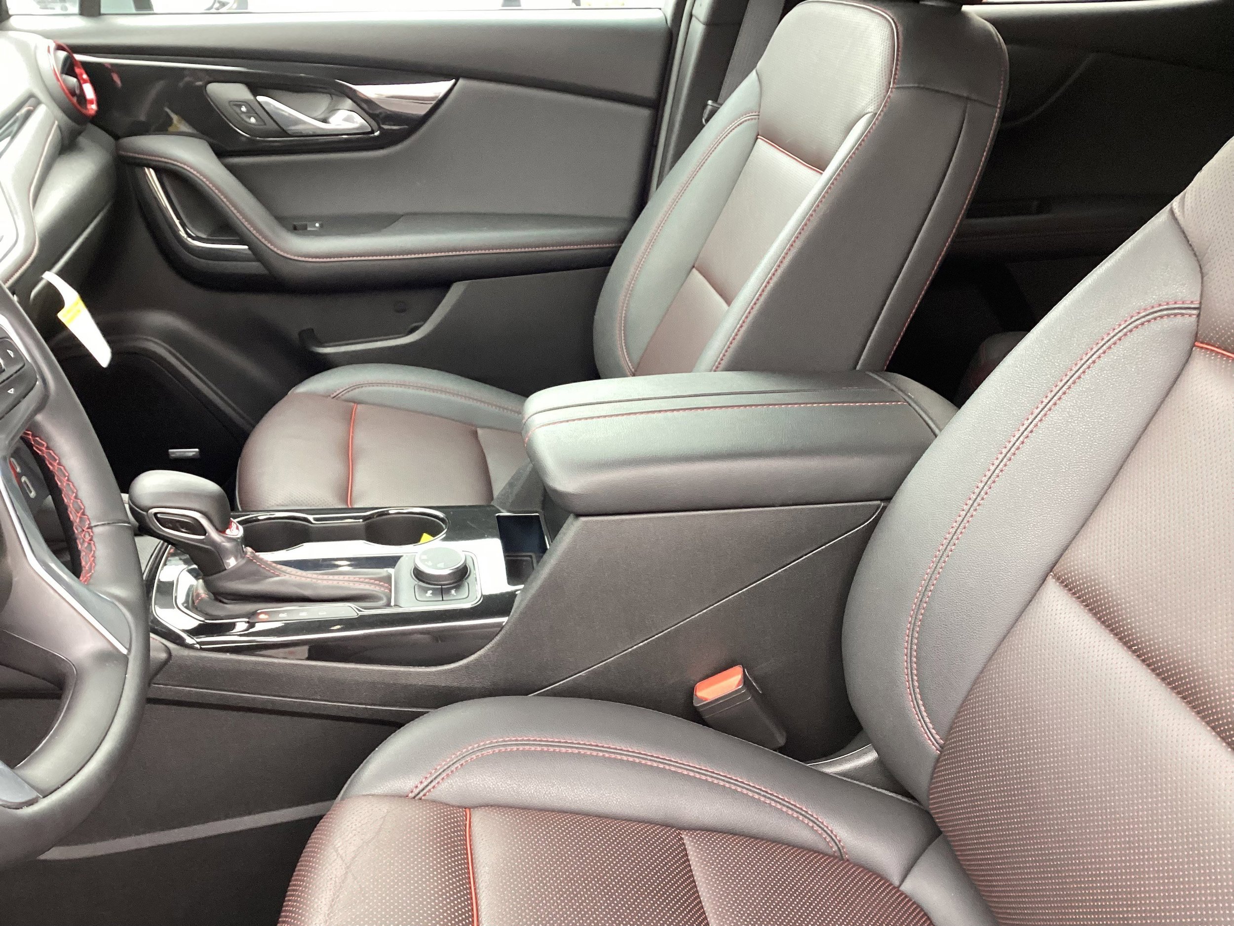 Used 2025 Chevrolet Blazer RS FWD image 12