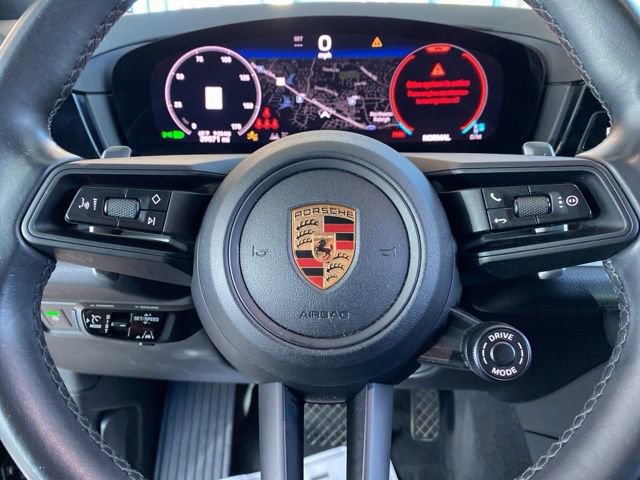 Used 2024 Porsche Cayenne Coupe image 20