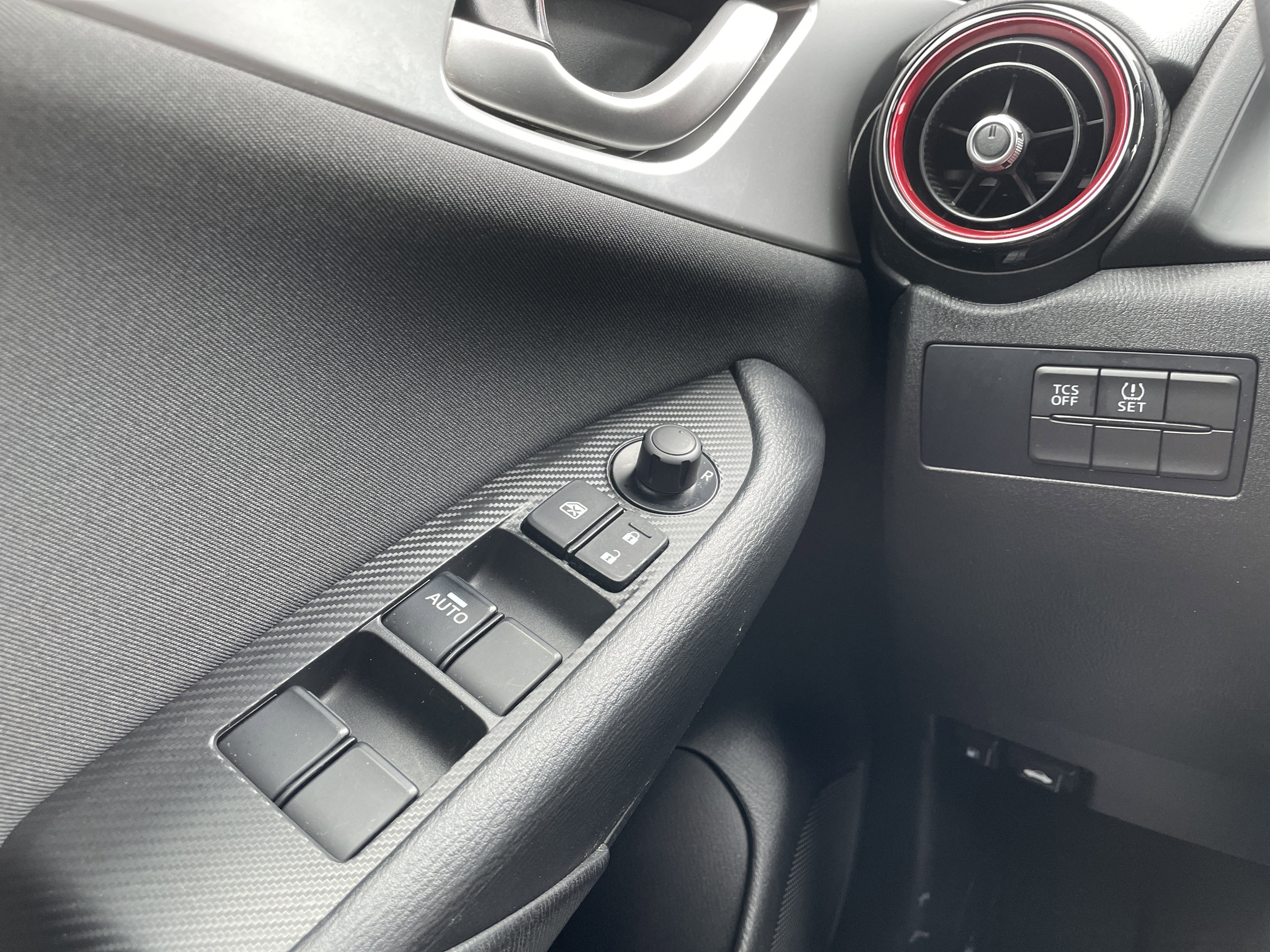 Used 2016 MAZDA CX-3 Sport image 33