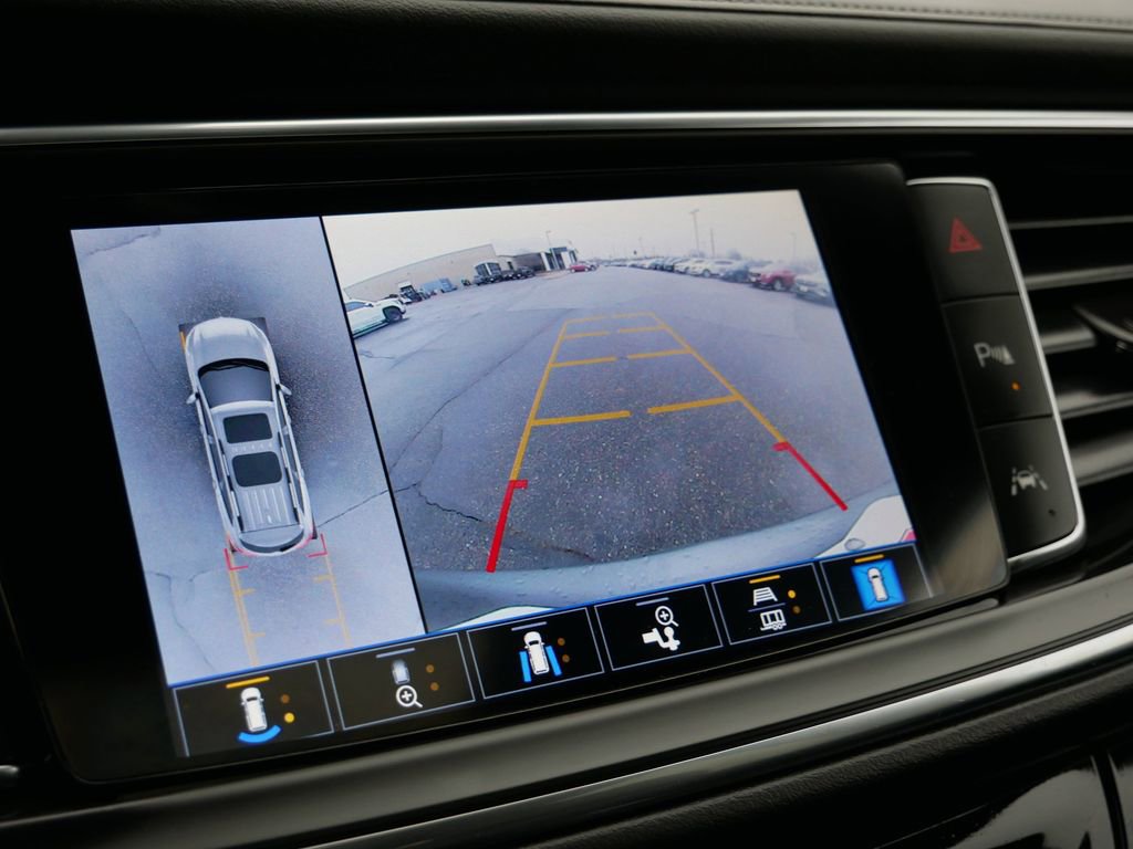 Used 2024 Buick Enclave Avenir w/ Avenir Technology Package image 27