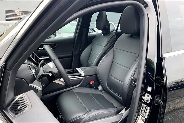 Used 2026 Mercedes-Benz GLC 300 4MATIC image 6