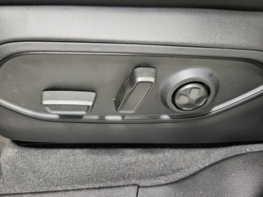 New 2026 Jeep Grand Cherokee Limited image 10