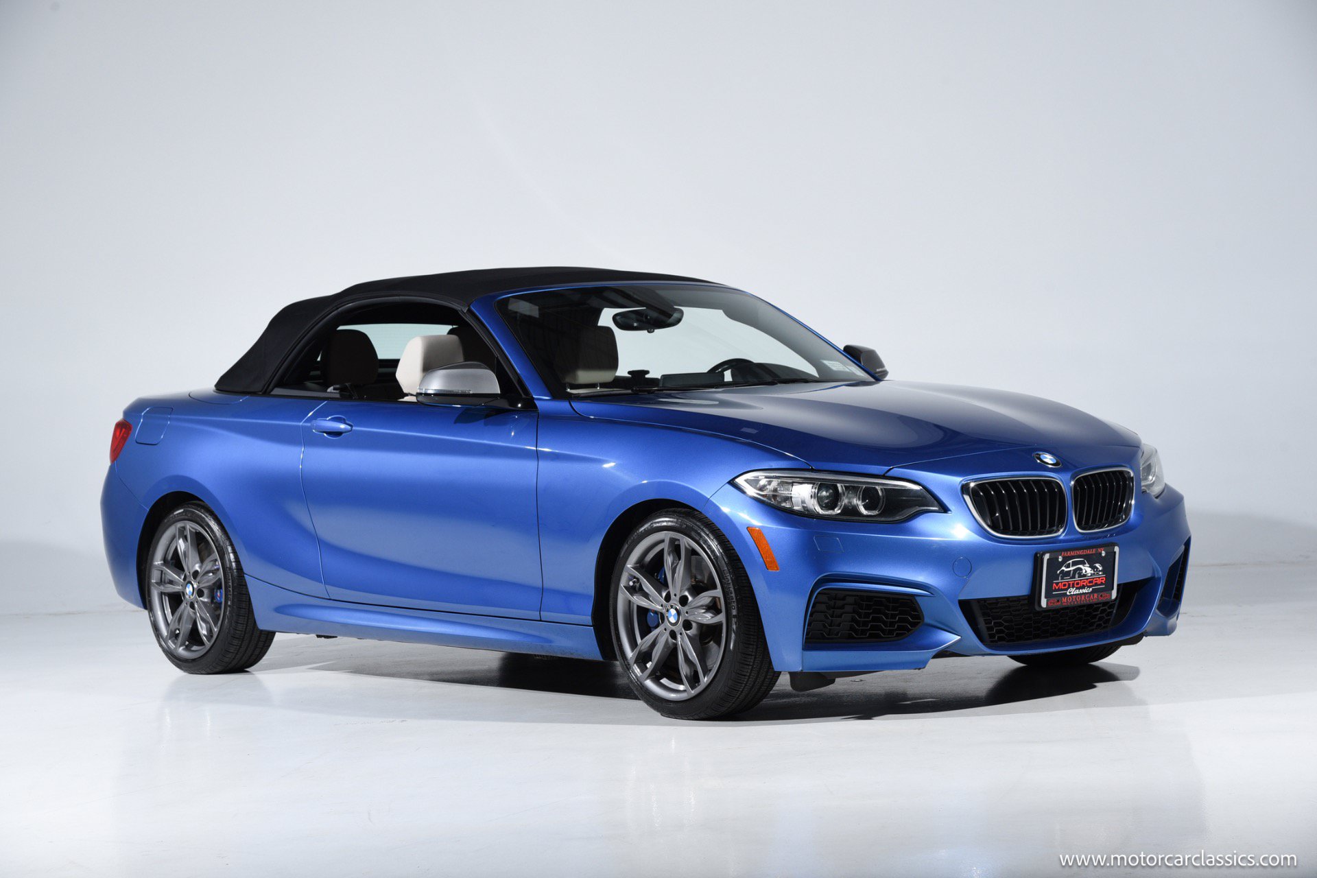 Used 2016 BMW M235i xDrive Convertible AWD/4WD image 2