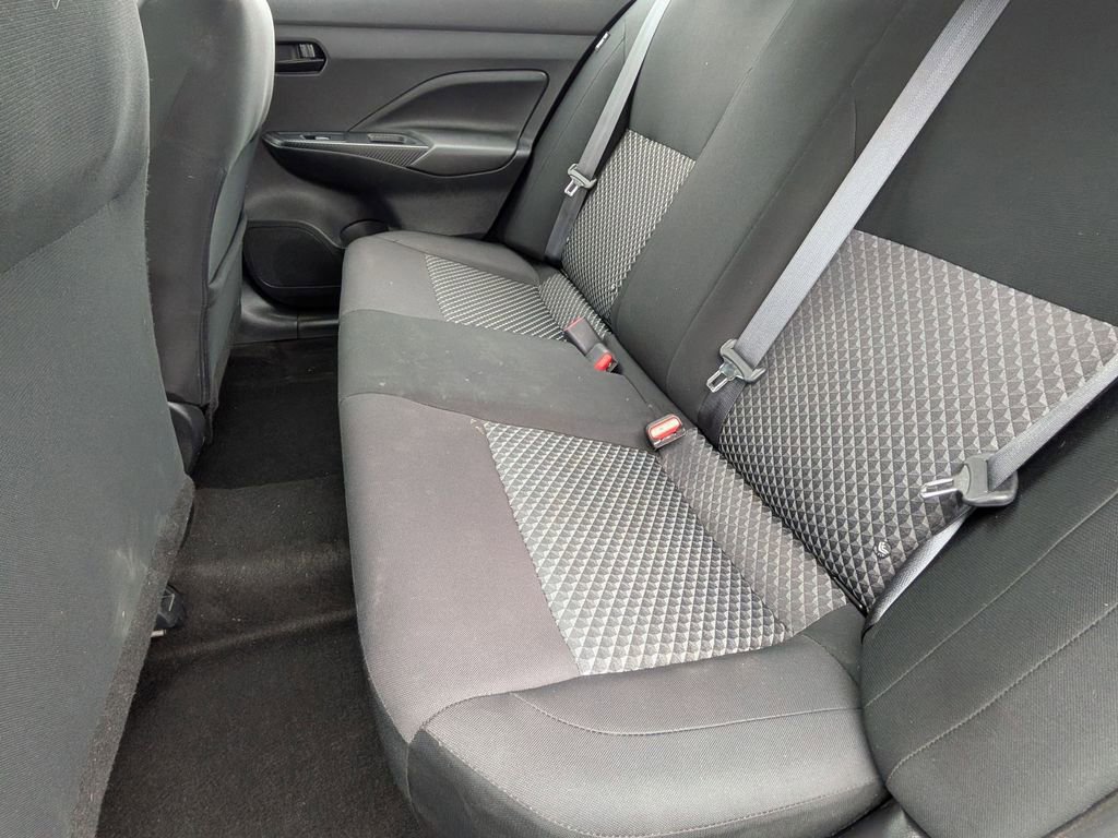 Used 2023 Nissan Versa S w/ Trunk Package image 18