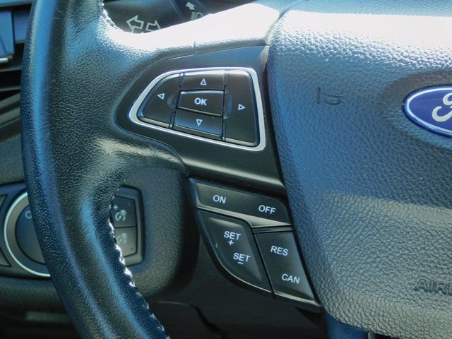 Used 2019 Ford Escape SEL image 17