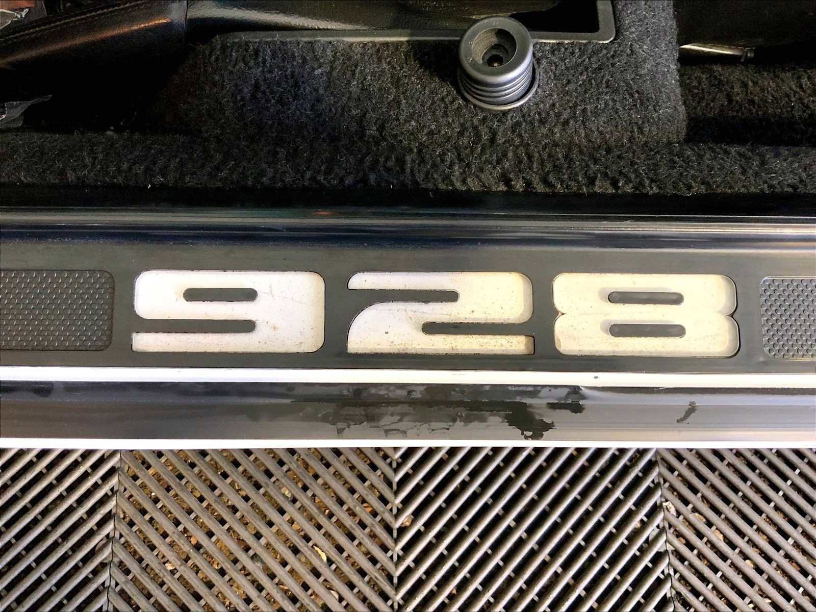 Used 1991 Porsche 928 S4 RWD image 19