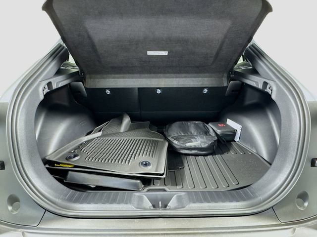 New 2026 Toyota C-HR AWD/4WD image 27