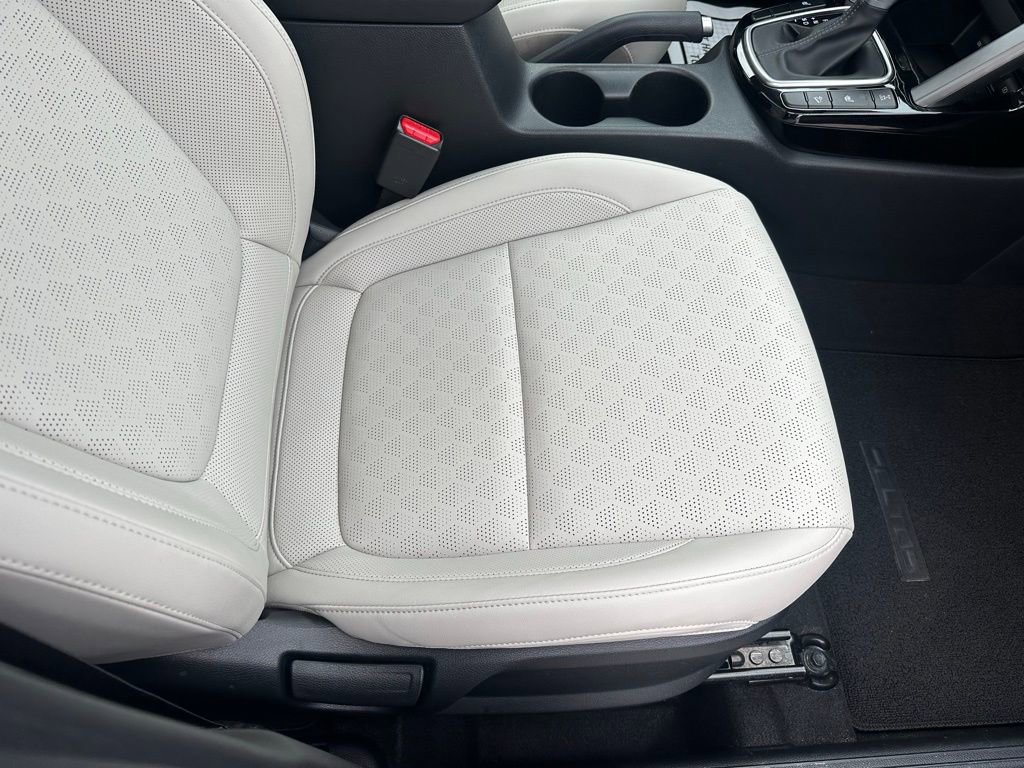 Used 2023 Kia Seltos EX image 17