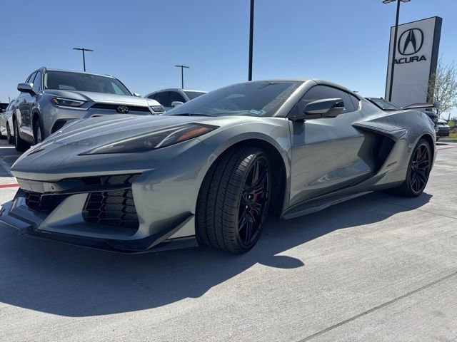 Used 2024 Chevrolet Corvette Z06 w/ Z07 Performance Package image 4
