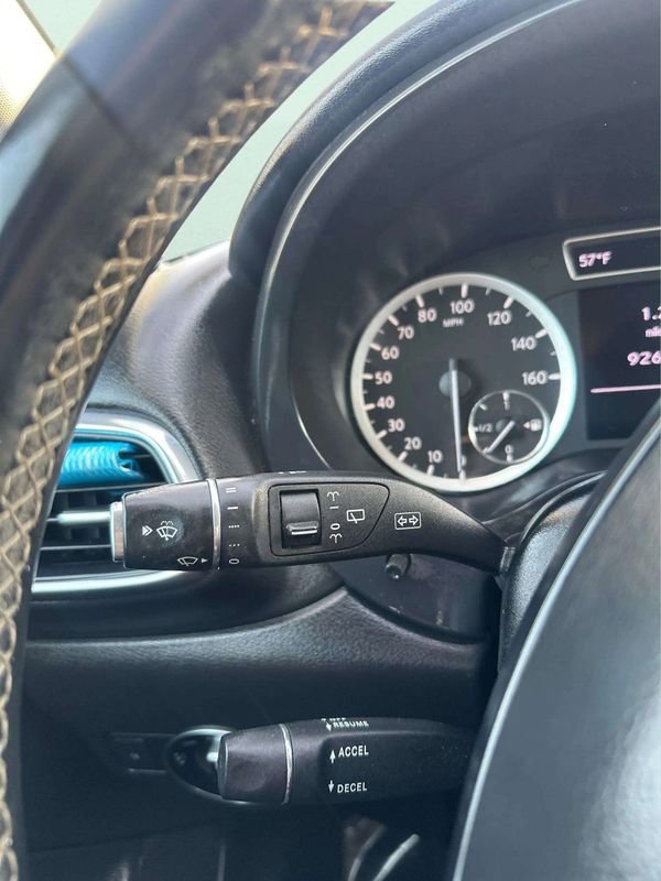 Used 2018 INFINITI QX30 Premium w/ Cargo Package image 28