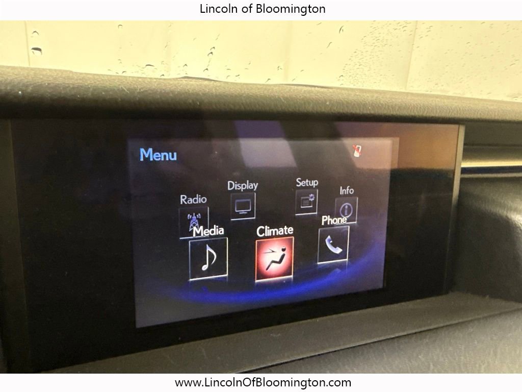 Used 2016 Lexus IS 300 AWD image 36