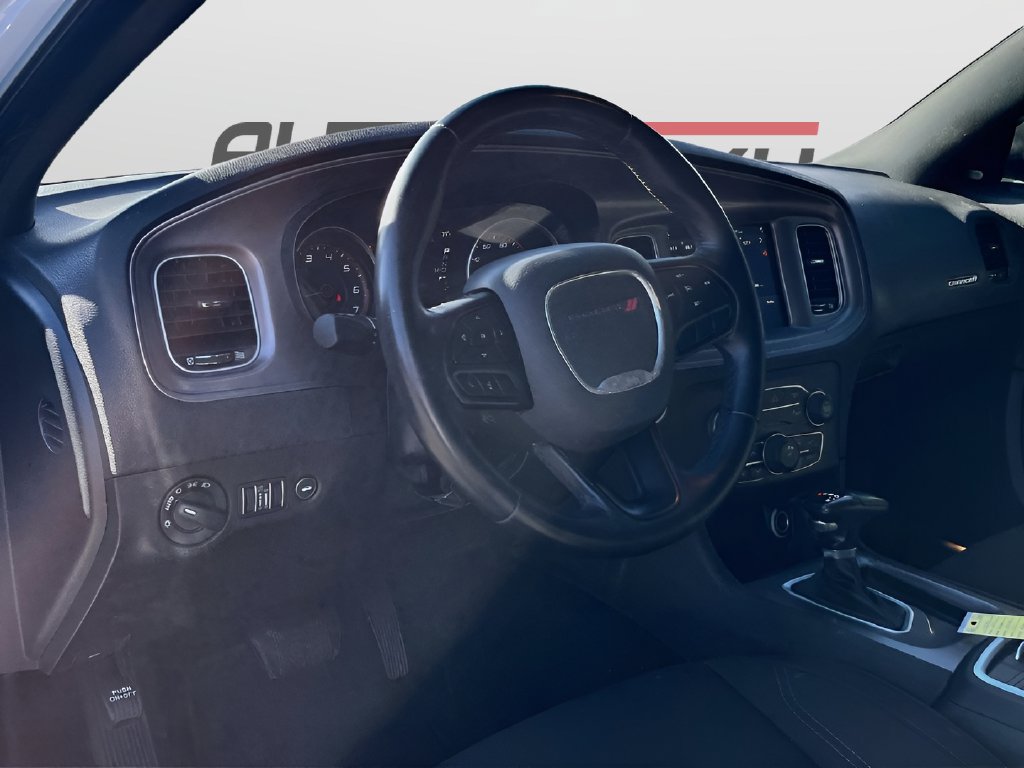 Used 2023 Dodge Charger SXT RWD image 9