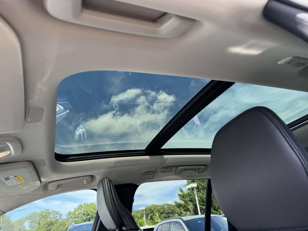 Certified 2025 Volvo XC90 B5 Core AWD/4WD image 18