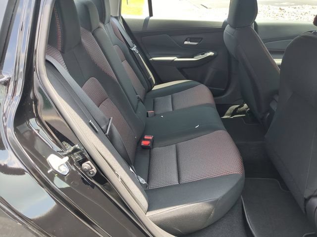 New 2026 Nissan Sentra SR w/ Floor Mat Package FWD image 28