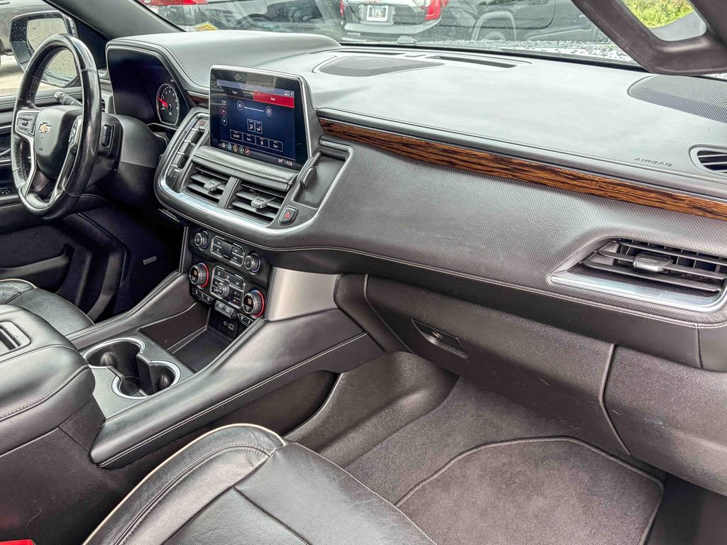 Used 2021 Chevrolet Tahoe Premier w/ Premium Package image 35