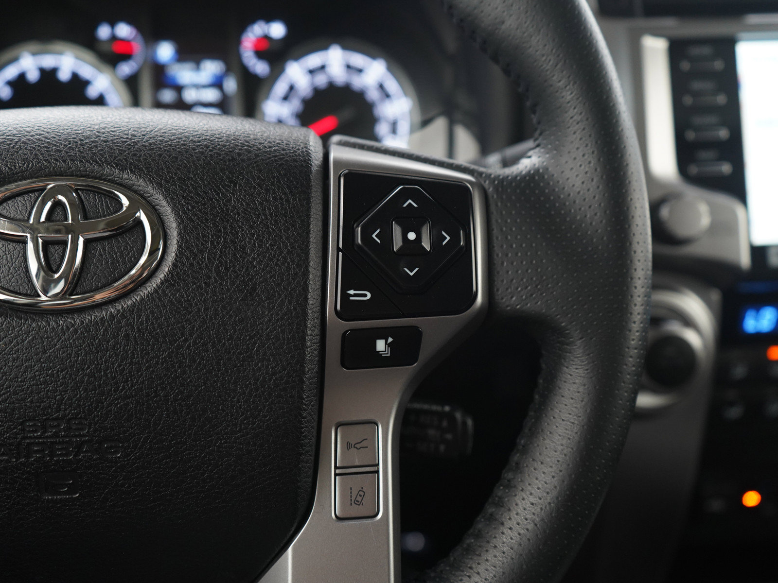Used 2022 Toyota 4Runner Limited AWD/4WD image 26