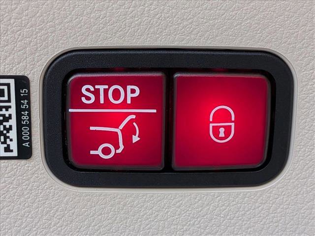 Used 2023 Mercedes-Benz EQS 580 4MATIC Sedan image 18