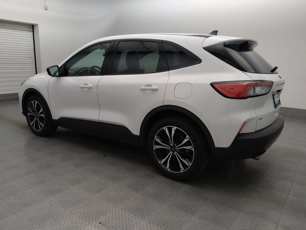 Used 2022 Ford Escape SE w/ SE Sport Appearance Package FWD image 3